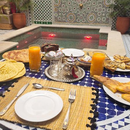 Riad Diamant Bleu Fez Bagian luar foto